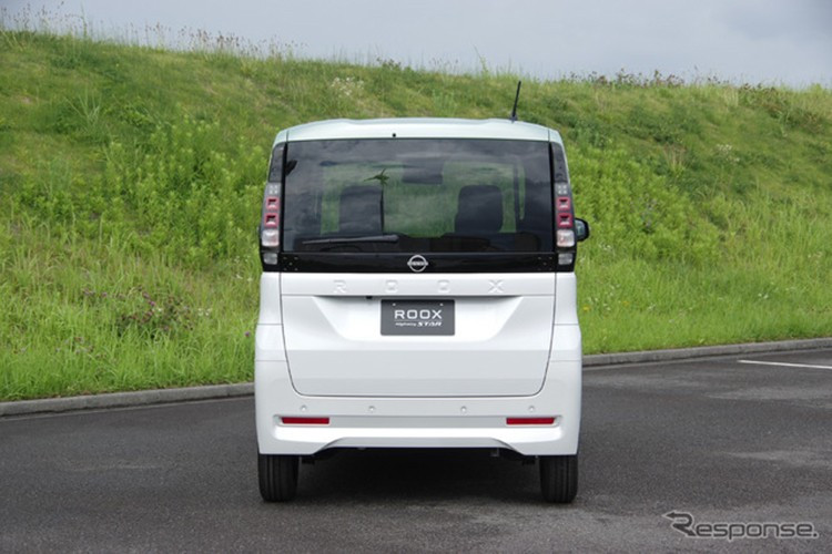 Thông số kỹ thuật chi tiết của xe hiện chưa được công bố. Tuy nhiên, nhiều khả năng xe vẫn giữ động cơ xăng có dung tích xi-lanh 658 cc, cho công suất tối đa 52 mã lực và mô-men xoắn cực đại 60 Nm.