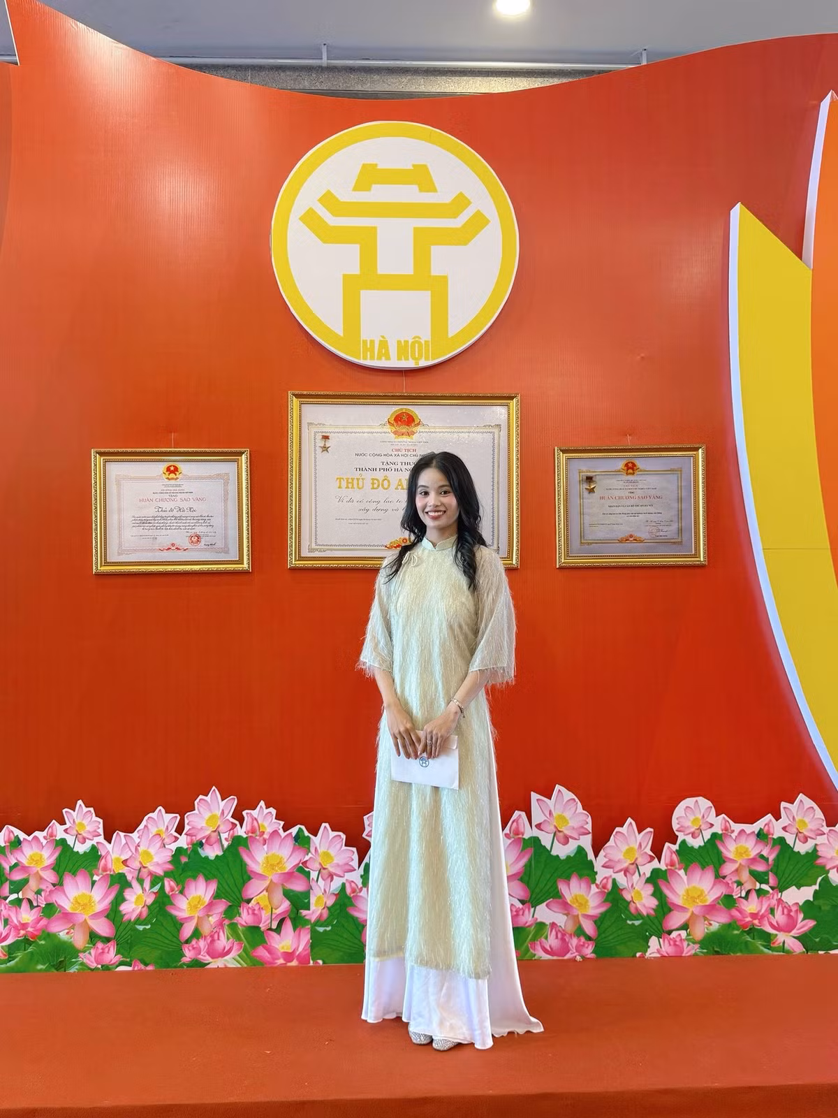 Đỗ Thị Ánh Nguyệt là một trong những gương mặt sáng giá nhất của bắn cung Việt Nam không chỉ bởi tài năng vượt trội mà còn bởi nhan sắc cuốn hút, đầy năng lượng.