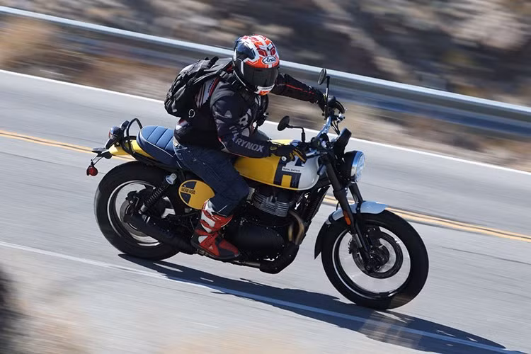 Tại thị trường Thái Lan, mức giá xe Royal Enfield Bear 650 2025 mới niêm yết 265.000 – 272.000 baht (tương đương 214,96 – 220,63 triệu đồng).