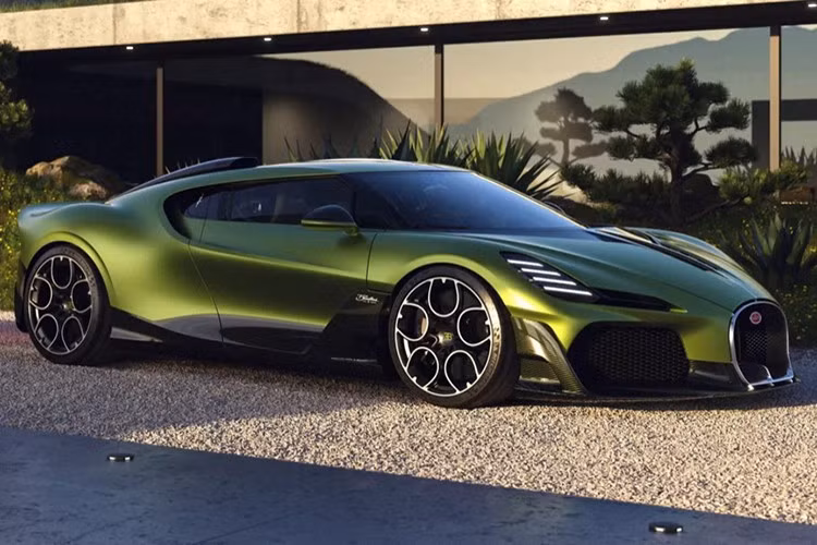 "Với phiên bản độc nhất vô nhị, chúng tôi có nhiều tự do hơn trong việc tái hiện hình ảnh Bugatti, đồng thời vẫn duy trì sự tận tâm tuyệt đối cho sự hoàn hảo trong từng chi tiết; sẽ không có sự thỏa hiệp nào về hiệu suất, chất lượng hay thiết kế. Mỗi chiếc Solitaire quý giá sẽ là duy nhất và vô song, mang đến mức độ tỉ mỉ đến từng chi tiết mà ngay cả những sáng tạo ô tô độc quyền nhất cũng không có được.”, Hendrik Malinowski cho hay.