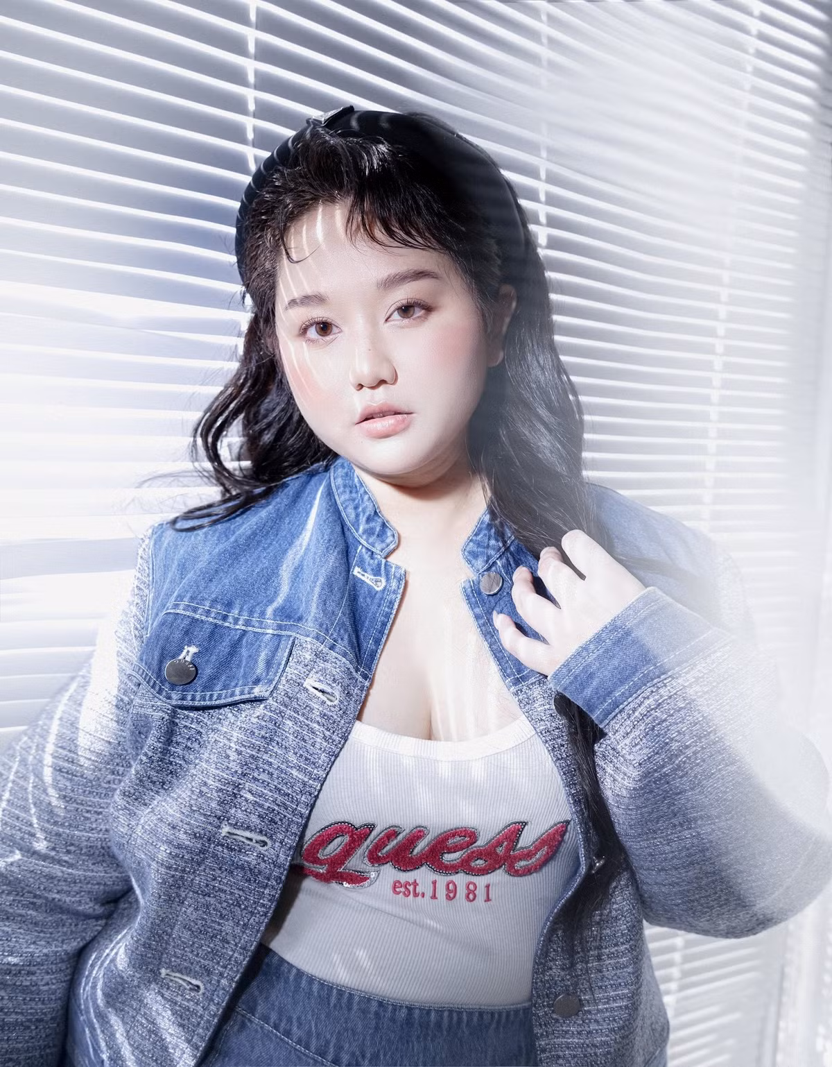 Trên mạng xã hội, Trúc Anh thường xuyên chia sẻ những video, hình ảnh về cuộc sống đời thường. Thi thoảng, nữ diễn viên cũng tham gia một vài sự kiện của bạn bè thân thiết.