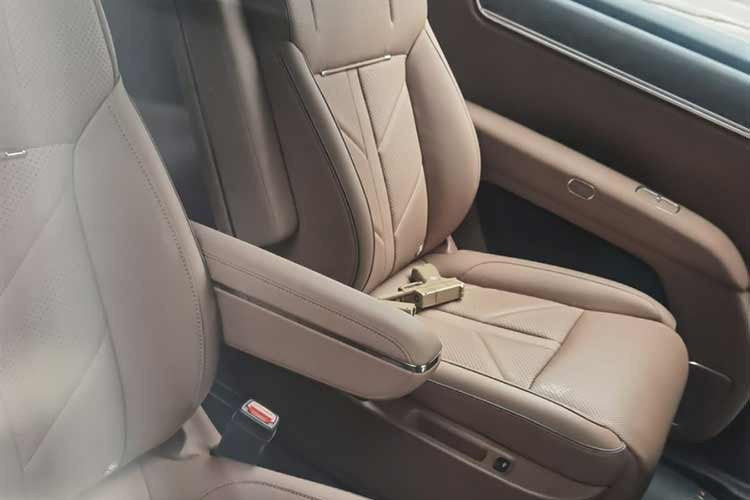 Thông số kỹ thuật của động cơ điện và thông tin về phạm vi hoạt động toàn diện hiện chưa được tiết lộ. Cần nói thêm rằng ngoài Baojun Huajing, Huawei cũng đang đang hợp tác phát triển xe với Seres, Chery...