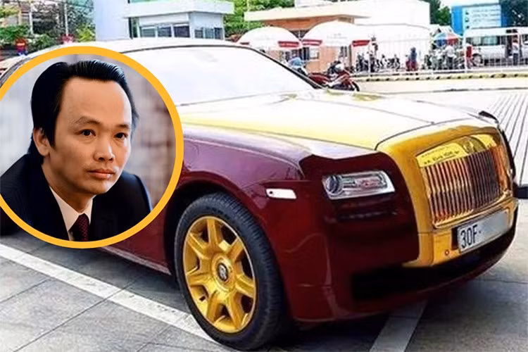 Kết hợp cùng hộp số tự động ZF 8 cấp, Rolls-Royce Ghost mất khoảng 5 giây để tăng tốc từ vị trí xuất phát lên 100 km/h trước khi đạt vận tốc tối đa 250 km/h.