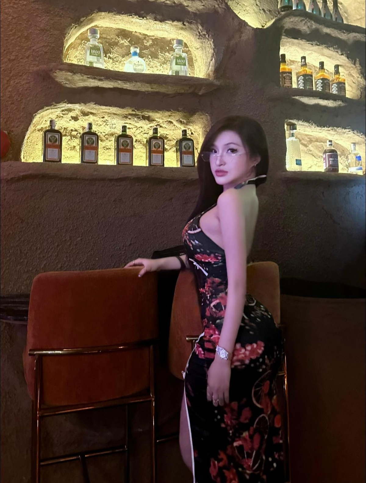 Để duy trì vóc dáng, Bảo Trân chia sẻ cô chú trọng vào việc tập luyện thể thao, bao gồm nhảy và các bài tập khác, kết hợp với chế độ ăn uống khoa học.