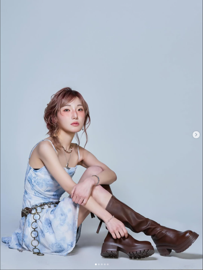 Hiện Heebab sở hữu khoảng 1,69 triệu người theo dõi trên YouTube, theo Koreaboo.