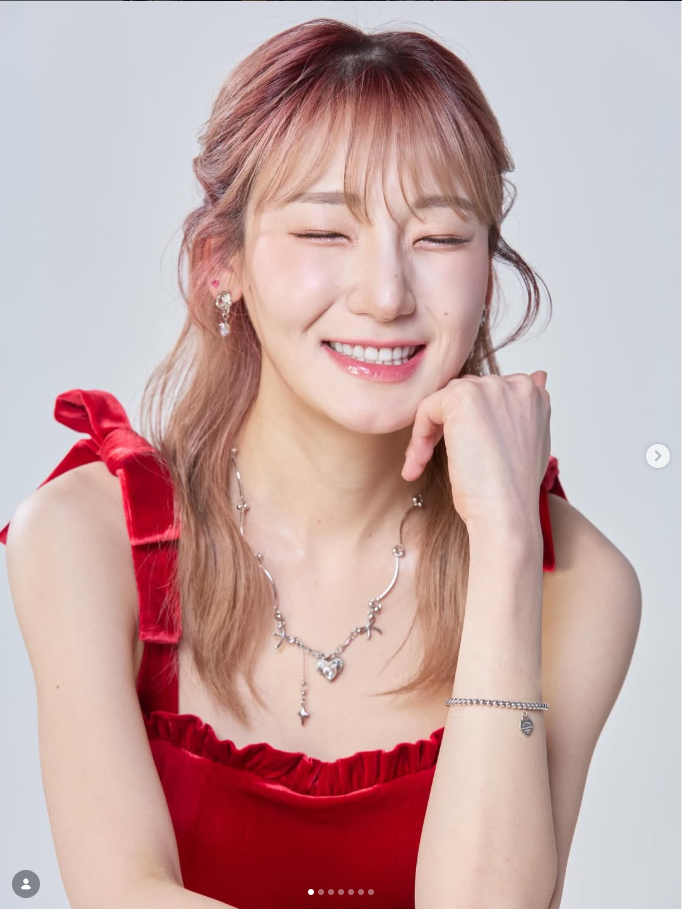 Gần đây, Heebab tham gia chương trình giải trí Pajama Party và thẳng thắn chia sẻ về thu nhập ở giai đoạn đỉnh cao sự nghiệp. Cô cho biết, có thời điểm thu nhập mỗi tháng của mình lên tới khoảng 100 triệu won (tương đương gần 70.000 USD).