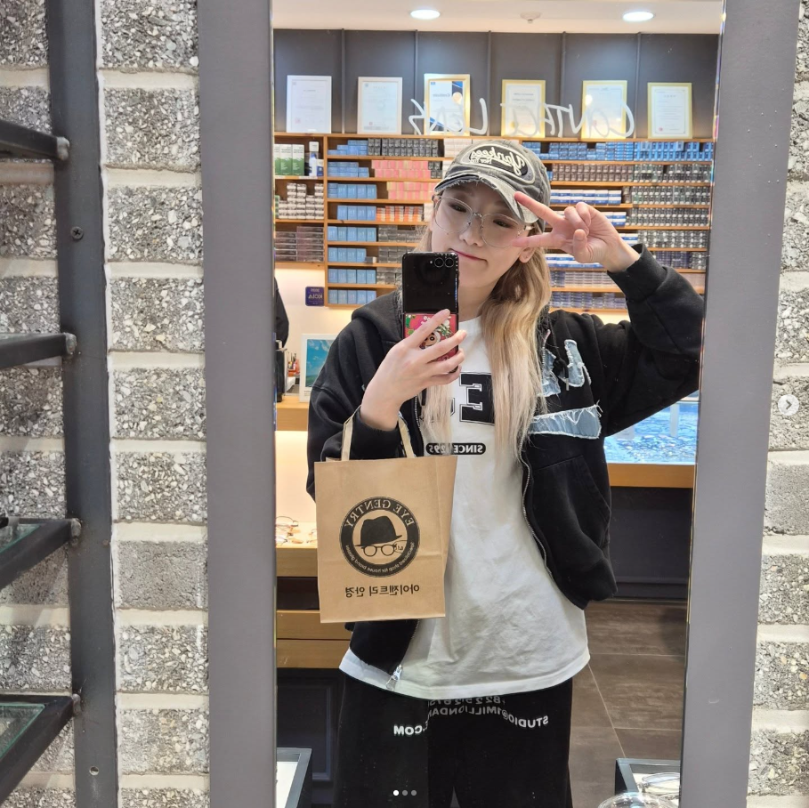 Thậm chí, nếu có lịch đi uống rượu nhưng không kịp tập thể dục, Heebab sẽ chạy bộ khoảng 5 km để đến điểm hẹn. Ngoài ra, cô nhấn mạnh bản thân không bao giờ đi ngủ ngay sau khi ăn.