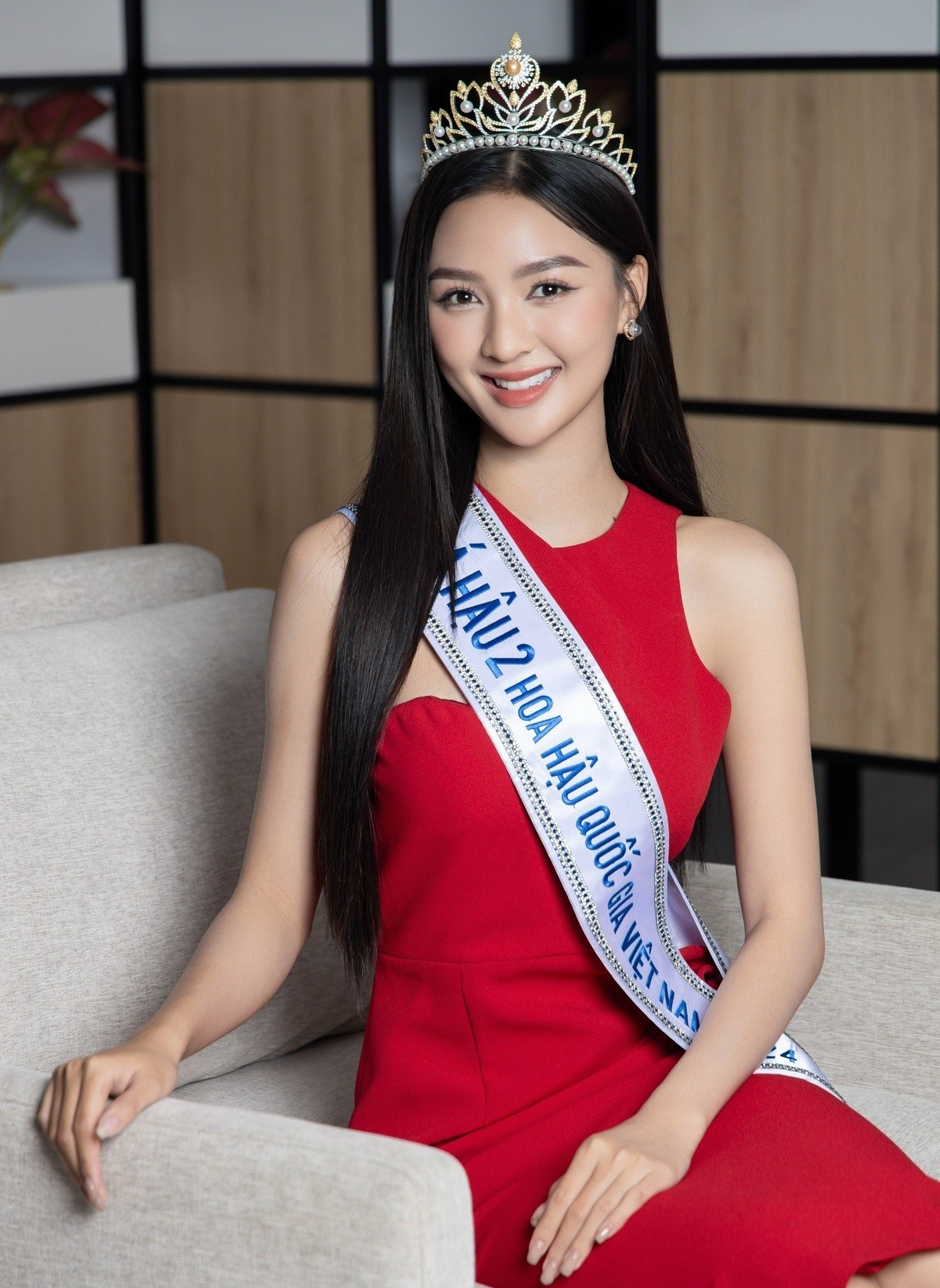 Chuỗi thành tích này phần nào cho thấy sự thể hiện khá toàn diện của Cẩm Ly, từ ngoại hình, phong thái trình diễn cho đến khả năng ứng xử trước công chúng.