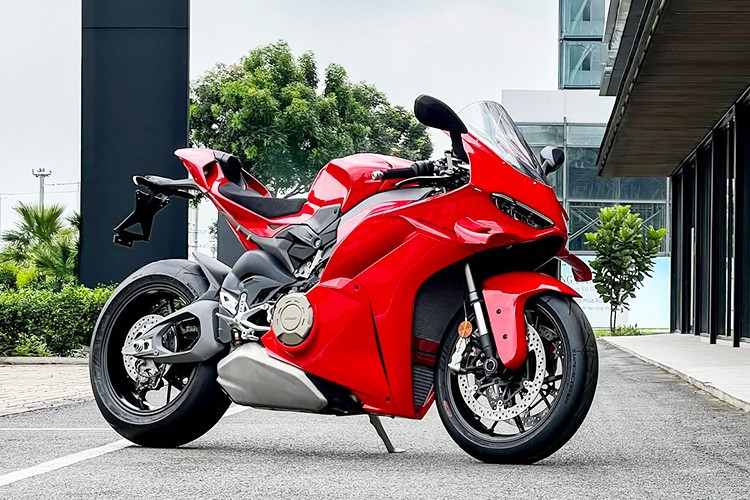 View - Tận thấy siêu môtô Ducati Panigale V4 mới về Việt Nam, gần 1 tỷ đồng | Báo Tri thức và Cuộc sống - TIN TỨC PHỔ BIẾN KIẾN THỨC 24H