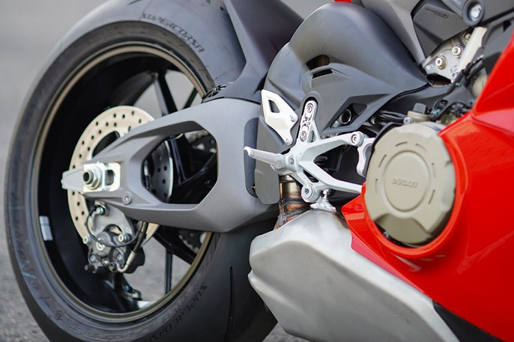 View - Tận thấy siêu môtô Ducati Panigale V4 mới về Việt Nam, gần 1 tỷ đồng | Báo Tri thức và Cuộc sống - TIN TỨC PHỔ BIẾN KIẾN THỨC 24H