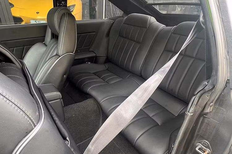 Xe sở hữu động cơ cao nhất là loại 2.4 lít, công suất của xe sẽ đạt từ 105 - 115 mã lực và mô-men xoắn 185 Nm, kết hợp với hộp số sàn 5 cấp. Ở thời điểm những năm 1980, đây là mẫu coupe thể thao khá mạnh. Celica có khả năng tăng tốc 0 - 100 km/giờ trong khoảng 10 giây, tốc độ tối đa xấp xỉ 185 km/h.