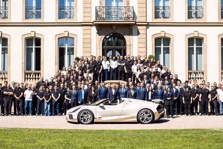 Gallery - [GALLERY] Siêu phẩm Bugatti Mistral cuối cùng, khép lại kỷ nguyên động cơ W16