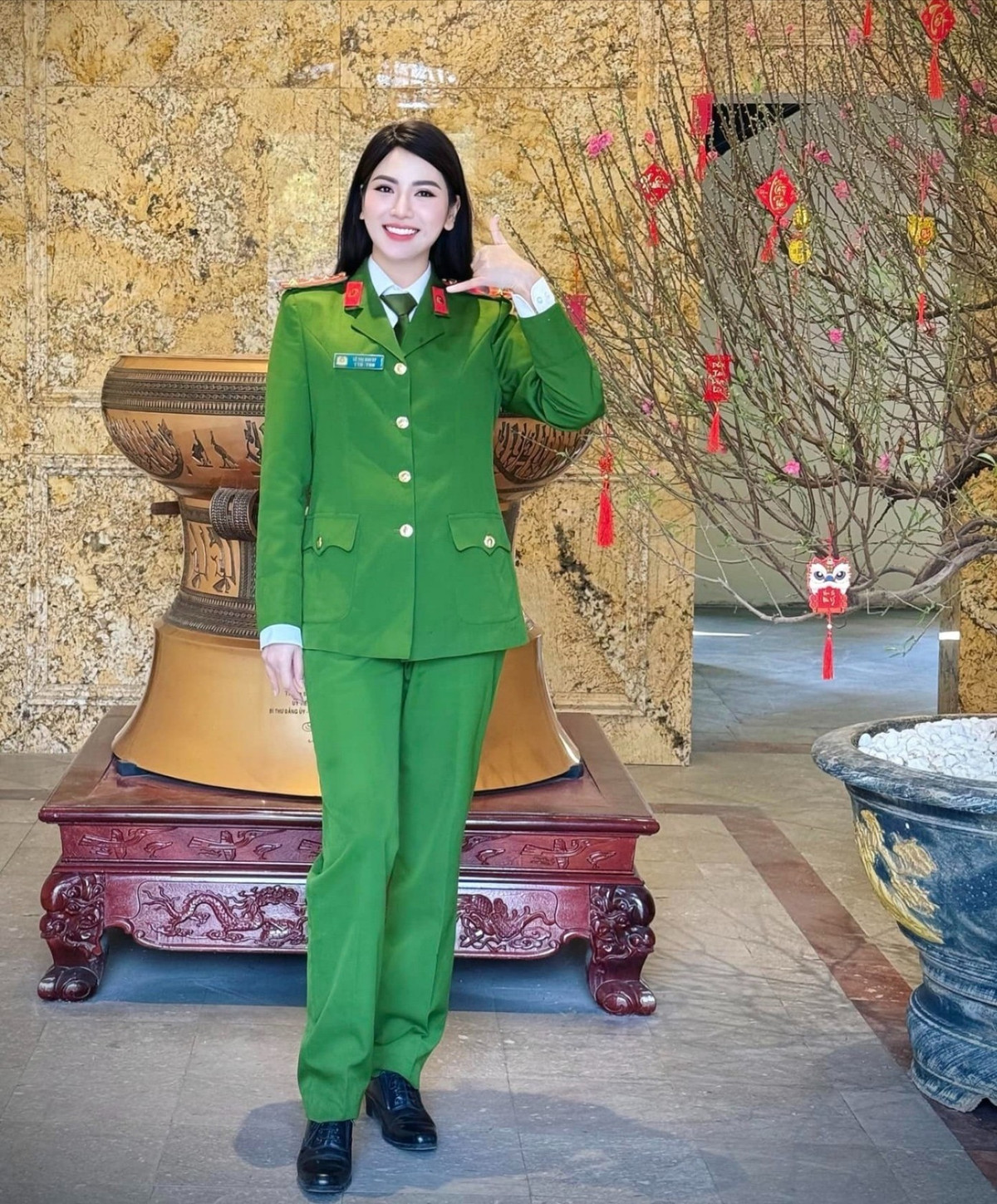 Mai Ly còn cho biết thêm rằng đối với cô, lựa chọn ngành công an không đơn thuần là có một công việc, mà còn là sứ mệnh và niềm tự hào của gia đình.