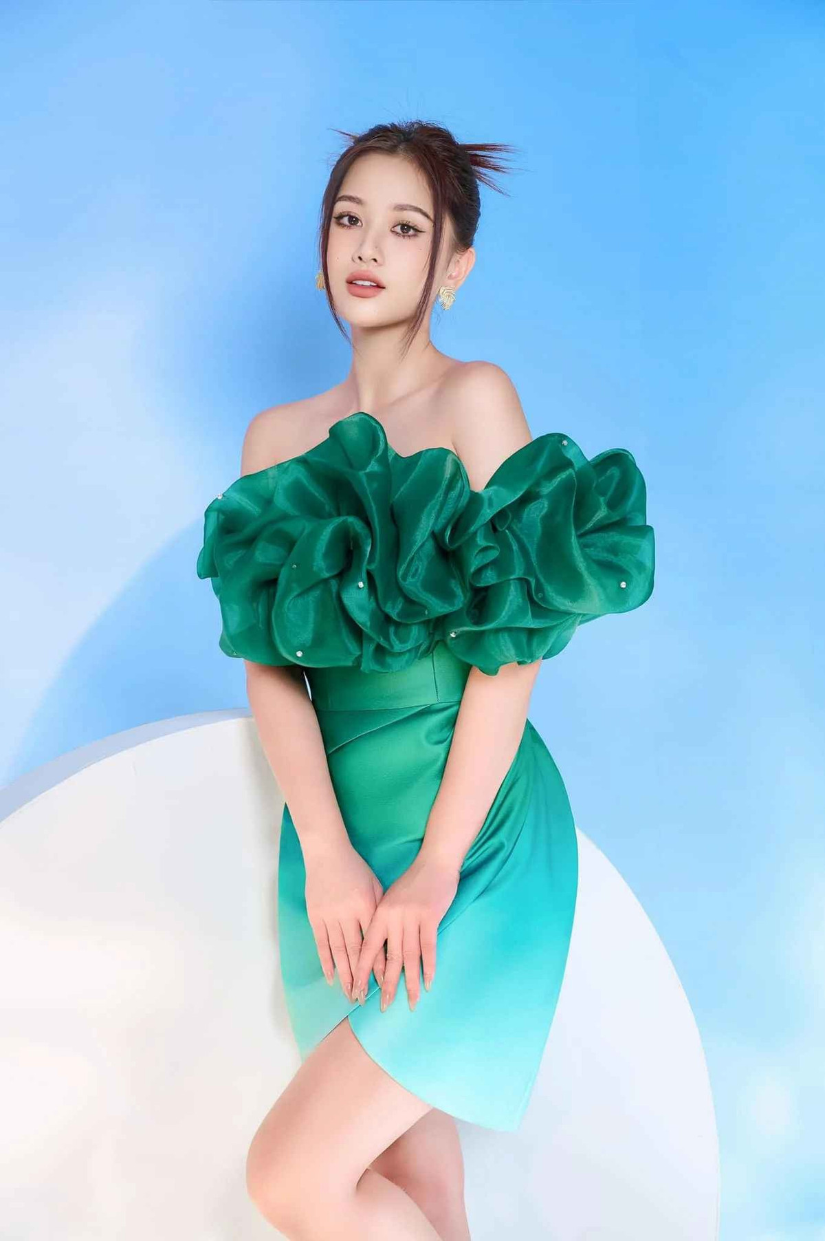 Ngoài ra, hình ảnh chú chó mà Thu Hương ôm trong ảnh cũng trùng khớp với chú chó vốn thường xuyên xuất hiện trên trang cá nhân của Minh Vương.