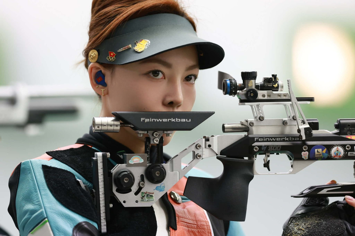 Nhiều netizen nhận xét: "Không nói chắc cũng khó nhận ra đã làm", "Sửa vừa đủ, nhìn sang hẳn ra".