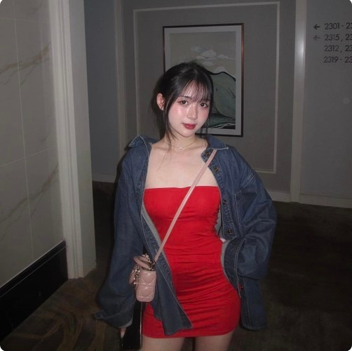 Mối quan hệ giữa ADC và Kim Chung không chỉ là câu chuyện tình yêu đẹp mà còn là minh chứng cho việc cân bằng giữa tình cảm và sự nghiệp.