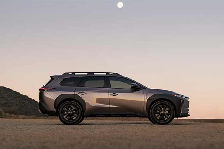 Không đơn thuần là bản nâng cấp ngoại hình, bZ Woodland được tái định vị rõ ràng theo hướng SUV điện dành cho các hoạt động dã ngoại, với hệ dẫn động AWD tiêu chuẩn, công suất 375 mã lực và khả năng kéo gần 1,6 tấn.