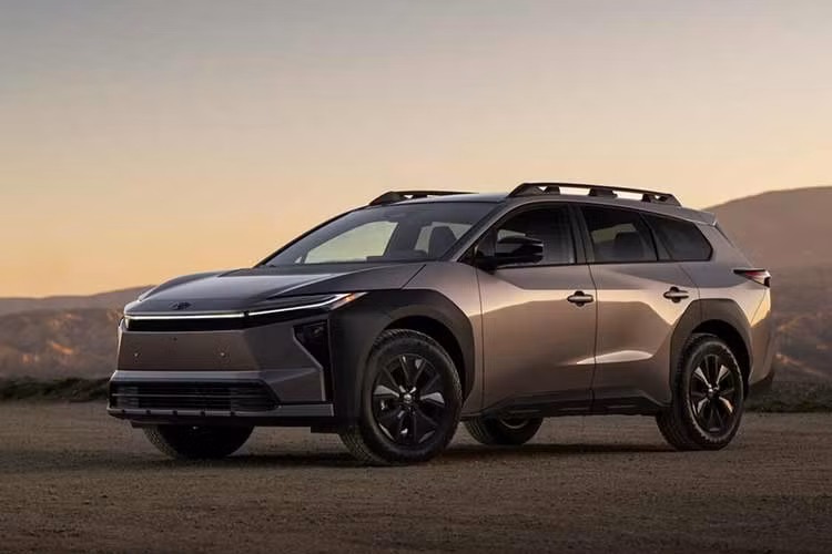 Toyota tiếp tục mở rộng danh mục xe thuần điện bằng việc giới thiệu mẫu SUV bZ Woodland 2026, phiên bản mang phong cách địa hình mạnh mẽ nhất trong gia đình xe điện bZ của mình.