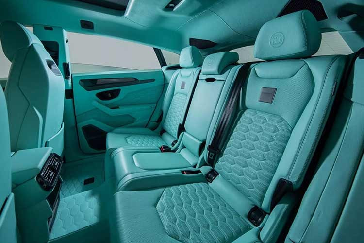 Động cơ điện 192 mã lực giữ nguyên, nhưng động cơ đốt trong được tối ưu để đẩy tổng công suất hệ thống lên 900 mã lực và mô-men xoắn đạt 1.050 Nm.