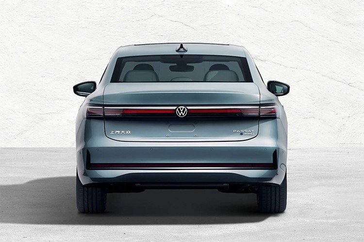 View - Cận cảnh Volkswagen Passat ePro "ăn xăng như ngửi" đấu Toyota Camry | Báo Tri thức và Cuộc sống - TIN TỨC PHỔ BIẾN KIẾN THỨC 24H