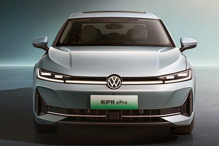 Tại Việt Nam, Volkswagen Passat từng được bán như đối thủ cạnh tranh của Toyota Camry và Honda Accord. Tuy nhiên, do doanh số không đạt kỳ vọng vì giá cao và thương hiệu không phổ biến như các đối thủ, mẫu xe này đã bị ngừng bán ở Việt Nam vào năm 2022.