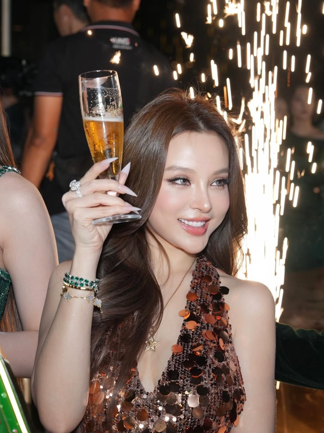 Huyền Baby tên thật là Đặng Ngọc Huyền, từng là một trong những hot girl đình đám nhất Hà Nội giai đoạn cuối những năm 2000.