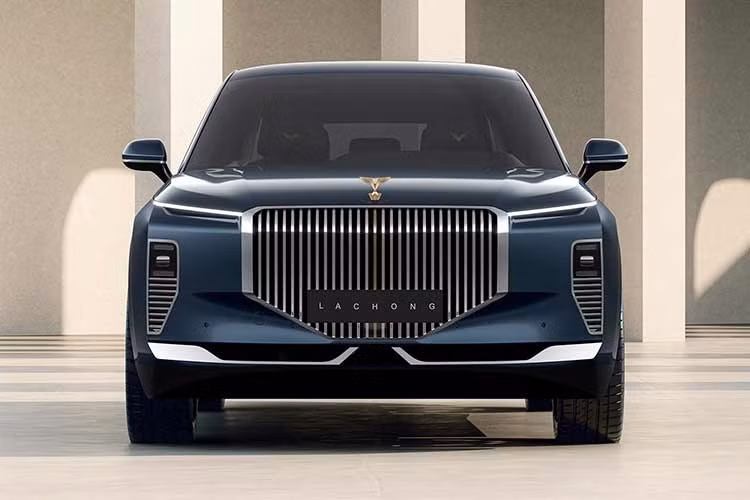 800S và 900S là hai mẫu ôtô mới nhất được bổ sung vào bộ sưu tập xe siêu sang Lạc Hồng của Vinfast tại Việt Nam, bên cạnh mẫu xe “nguyên thủ” 900 LX (bao gồm phiên bản chống đạn tối tân hàng đầu thế giới) ra mắt năm 2025.