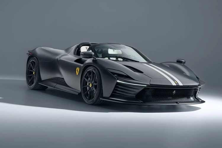 Sau Monza SP1 và Monza SP2, Daytona SP3 là siêu phẩm đầu bảng thuộc dải sản phẩm Icona Series mô phỏng theo các mẫu xe biểu tượng của Ferrari. Novitec là một trong số ít hãng độ công bố gói nâng cấp can thiệp hiệu suất của siêu xe này nhờ vào cấu hình động cơ V12 hút khí tự nhiên.