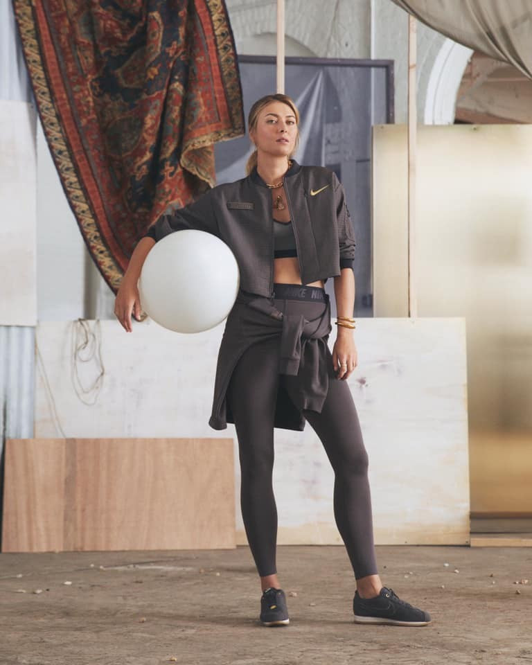 Không chỉ là nhà đầu tư, Sharapova còn góp mặt trong ban lãnh đạo của các tập đoàn lớn. Cô hiện là giám đốc độc lập tại Moncler Group, tập đoàn sở hữu thương hiệu thời trang xa xỉ Moncler và Stone Island - vị trí mà ít cựu VĐV nào từng đạt được.