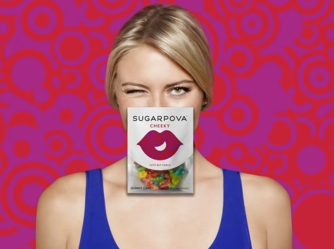 Không dừng lại ở quảng cáo, Sharapova còn đầu tư mạnh vào bất động sản, với loạt tài sản đáng nể: trang trại 8,6 triệu USD ở California, biệt thự 11 triệu USD tại Montecito, và tổ hợp nhà ở Manhattan Beach từng bán cho ngôi sao bóng rổ Luka Doncic với giá 25 triệu USD.