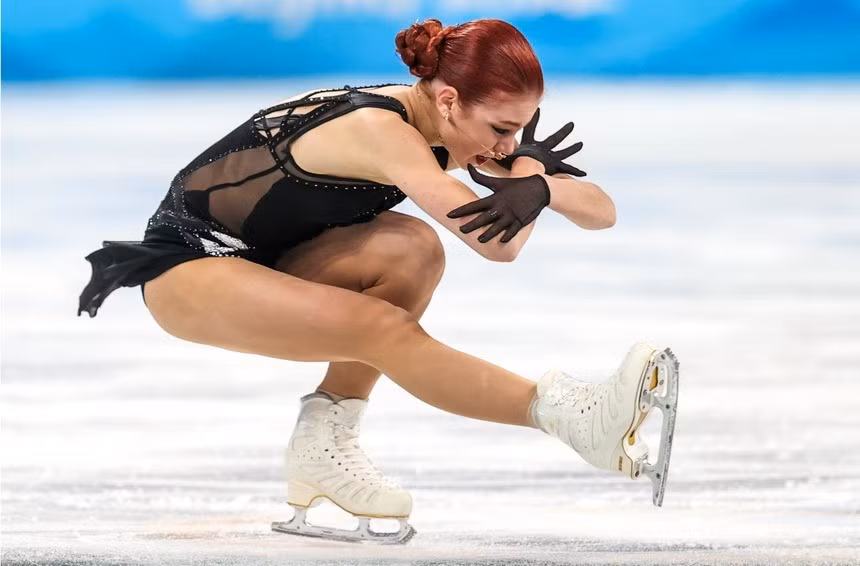 Trusova từng giành nhiều huy chương ở các giải đấu lớn: HCB Olympic Bắc Kinh 2022, HCĐ Thế giới 2021, HCB châu Âu 2022, nhiều lần vô địch giải Grand Prix và 2 lần lên ngôi ở giải Vô địch Trẻ thế giới.