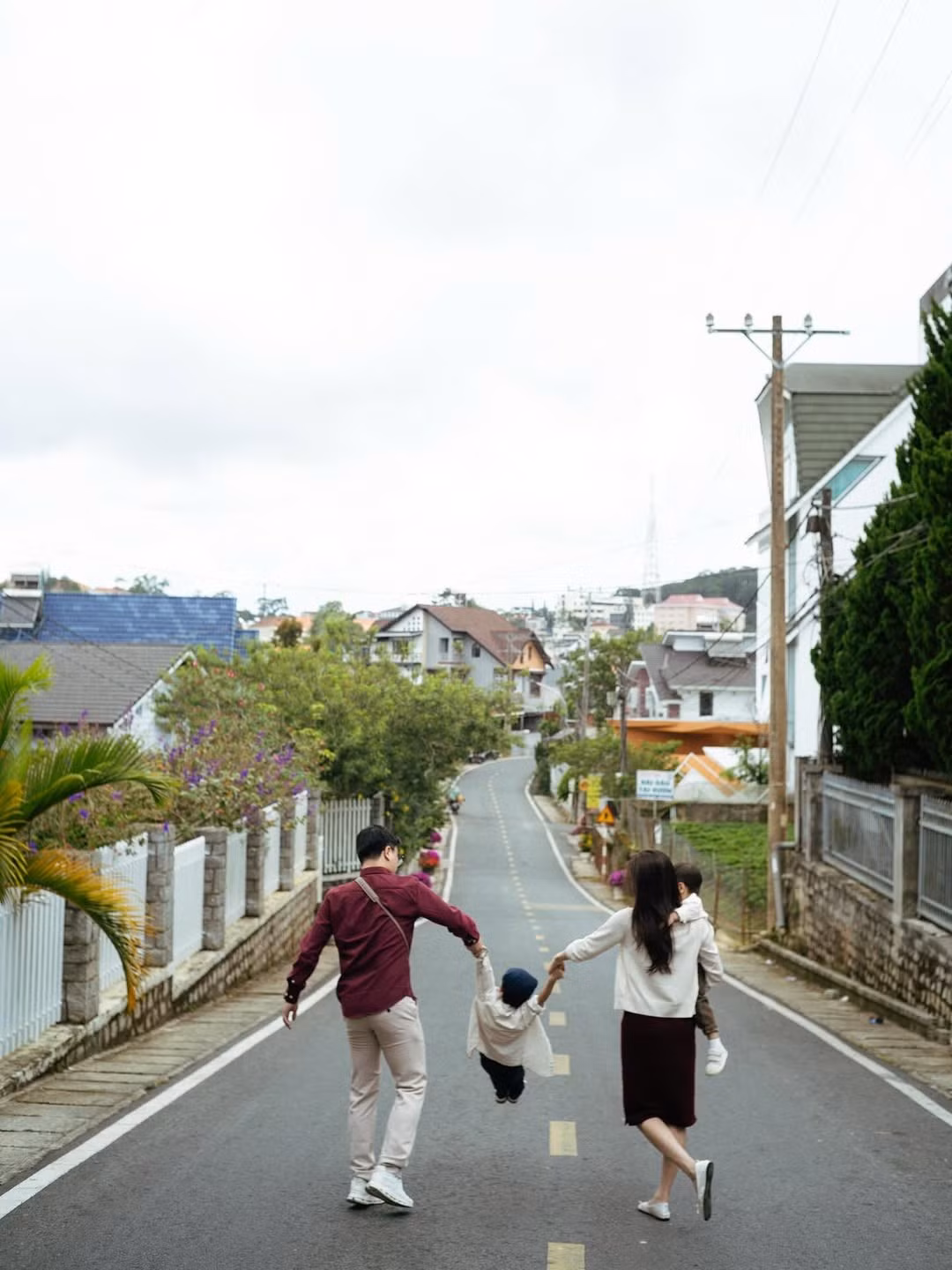 Hiện tại, Vũ Ngọc Châm tập trung phần lớn thời gian cho việc chăm sóc hai con và kinh doanh. Cô vẫn giữ được vóc dáng thon gọn và thần thái tươi tắn nhờ chăm chỉ làm đẹp và tập luyện.