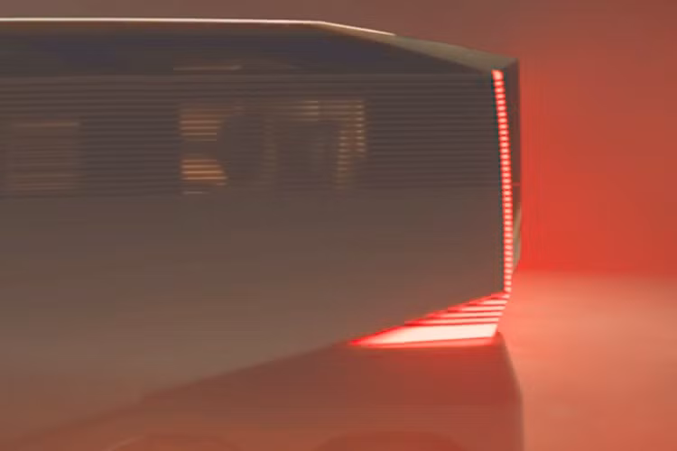 Chiếc minivan 6 bánh nhiều khả năng sử dụng nền tảng xe điện hoàn toàn mới của Lexus, hướng tới khả năng vận hành êm ái, yên tĩnh và độ ổn định cao. Dù vậy, việc đưa cấu hình 6 bánh vào sản xuất thực tế sẽ là thách thức lớn cả về kỹ thuật lẫn chi phí.