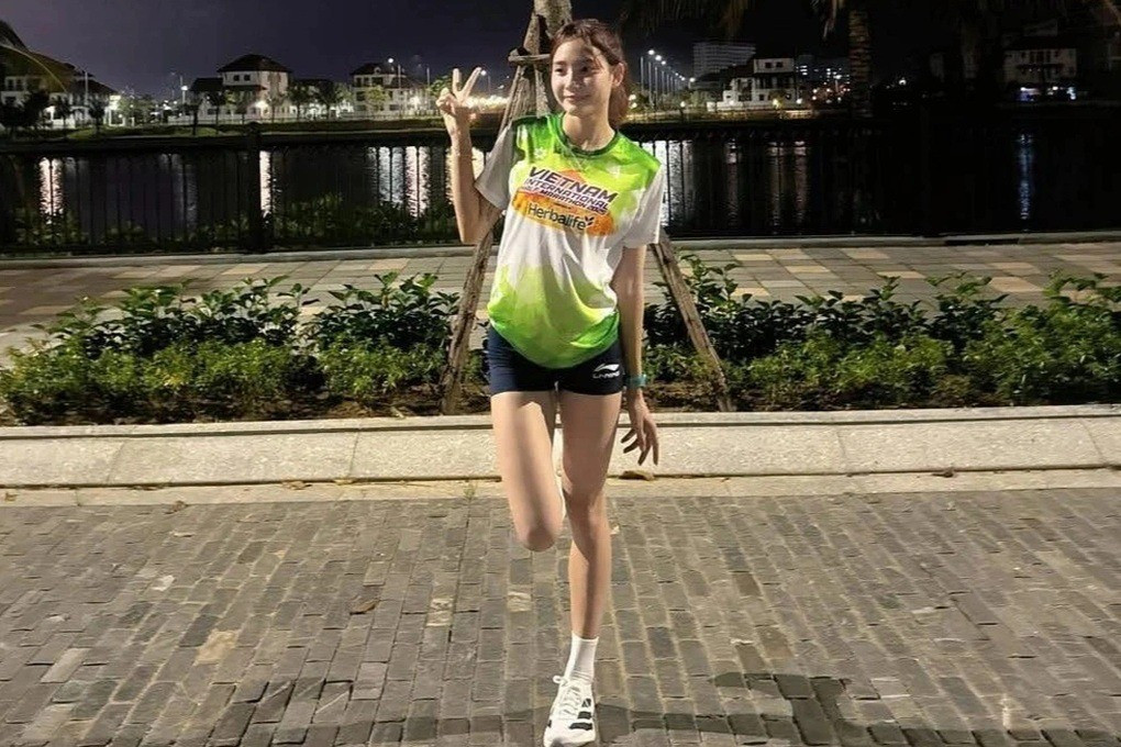 Một trong những thành tích nổi bật nhất của Khánh Linh là tấm HCV nội dung 1.500 m nữ tại giải Thailand Open Track &amp; Field Championships 2025, tổ chức ở Pathum Thani, với thành tích 4 phút 30 giây 74. Đây được xem là cột mốc quan trọng giúp cô khẳng định tên tuổi trong khu vực Đông Nam Á.