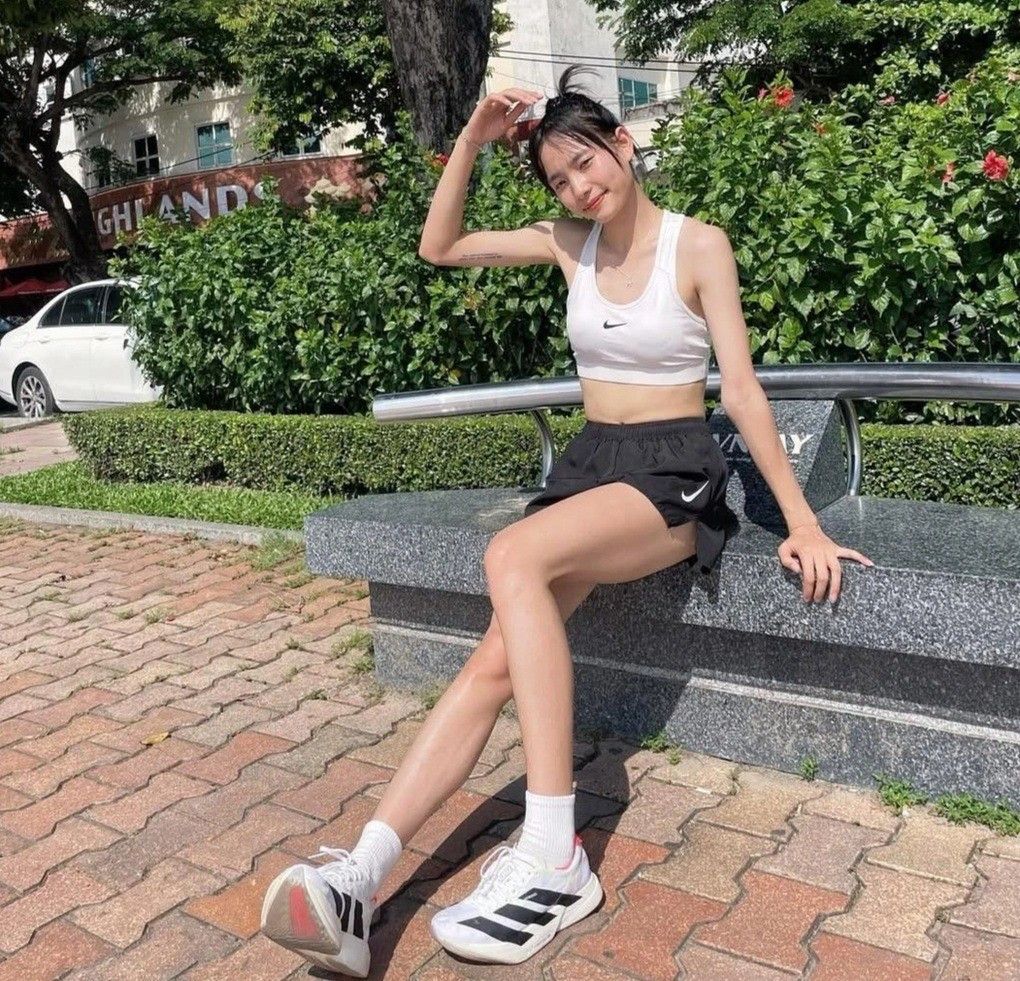 Dẫu vậy, Khánh Linh vẫn bày tỏ sự hài lòng với kết quả đạt được. HCB SEA Games ngay trong lần đầu tham dự, cùng sự chú ý mạnh mẽ từ truyền thông Thái Lan, được xem là bước khởi đầu đầy hứa hẹn cho tương lai của Nguyễn Khánh Linh trên đường chạy khu vực và quốc tế.