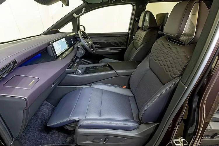 View - Nissan Elgrand 2026 trình làng, đối thủ "chuyên cơ mặt đất" Toyota Alphard | Báo Tri thức và Cuộc sống - TIN TỨC PHỔ BIẾN KIẾN THỨC 24H