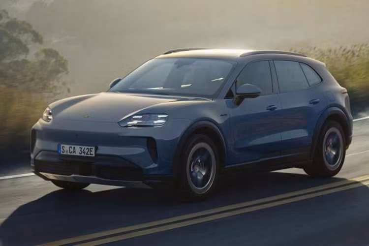 Với mức giá và cấu hình hiện tại, Cayenne S Electric được xem là lựa chọn trung hòa giữa hiệu năng và chi phí trong dải sản phẩm Cayenne. Trong bối cảnh Porsche đang mở rộng danh mục xe điện, nhiều khả năng dòng Cayenne EV sẽ tiếp tục được bổ sung thêm biến thể mới trong tương lai, tương tự cách hãng đang phát triển các phiên bản khác nhau cho Macan điện.