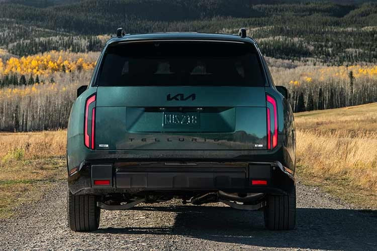Với mức tiết kiệm này, người mua Kia Telluride Hybrid 2027 sẽ mất hơn 6 năm mới có thể bù lại khoản chênh lệch 2.700 USD chỉ tính riêng chi phí nhiên liệu. Đây là con số không quá hấp dẫn nếu xét dưới góc độ đầu tư tài chính thuần túy.