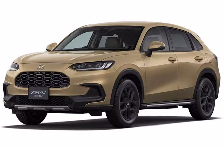 Các chi tiết của ZR-V Cross Touring như tấm ốp bảo vệ gầm giả nhôm, ốp sườn và vòm bánh xe mở rộng không chỉ gia tăng tính thẩm mỹ mà còn khẳng định phong cách dã ngoại. Xe sở hữu bộ mâm 18 inch sơn đen mờ, hoàn thiện vẻ ngoài phong trần cho những chuyến phiêu lưu.