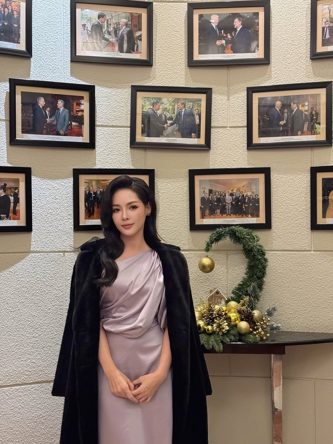 Vũ Thanh Quỳnh từng được biết đến rộng rãi với biệt danh “hot girl thẩm mỹ” sau hành trình thay đổi ngoại hình gây chú ý trên mạng xã hội. Từ một cô gái có diện mạo giản dị, cô mạnh dạn cải thiện nhan sắc để trở nên tự tin hơn.