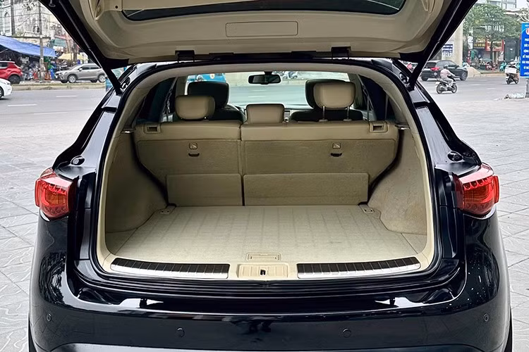 Một số địa chỉ uy tín tại Hà Nội và TP.HCM hiện vẫn nhận bảo trì xe Infiniti. Những nơi này hỗ trợ đặt hàng phụ tùng từ Nhật và có đội ngũ kỹ thuật phù hợp.