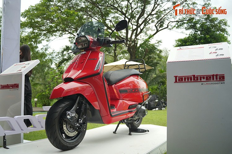 Được sáng lập năm 1947 tại Milan (Italy) bởi Ferdinando Innocenti, thương hiệu xe máy tay ga Lambretta nhanh chóng trở thành biểu tượng của phong cách Ý - lịch lãm, phóng khoáng và đầy bản sắc.