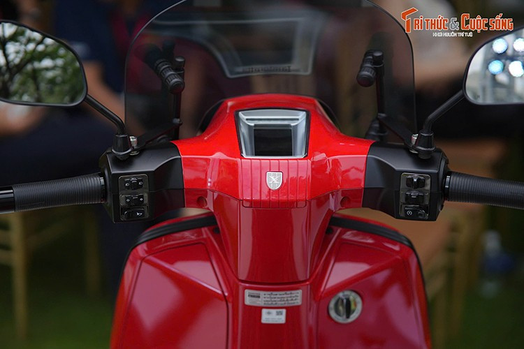 Trong ký ức nhiều người Việt, những chiếc Lambretta từng là niềm tự hào và biểu tượng của đẳng cấp thập niên 60–70. Sau nhiều thăng trầm, thương hiệu đã hồi sinh mạnh mẽ hơn một thập kỷ qua với loạt mẫu xe tay ga hội tụ công nghệ tiên tiến, thiết kế tinh tế và hiệu suất vận hành vượt trội.