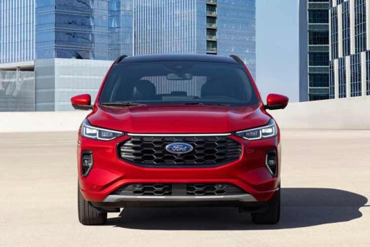 Việc ra mắt bán tải điện mới, cũng đồng nghĩa với việc Escape sẽ chính thức rời sân khấu, nhường chỗ cho các dòng xe như Bronco Sport và Maverick – những lựa chọn hiện đại hơn, phù hợp xu hướng thị trường hơn.