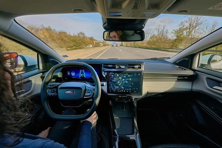 View - Ford Puma Gen-E 2026 từ 34.500 USD - SUV điện cỡ nhỏ chạy 550km/sạc | Báo Tri thức và Cuộc sống - TIN TỨC PHỔ BIẾN KIẾN THỨC 24H