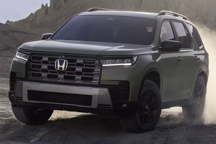 Ở lần nâng cấp này, mẫu xe SUV Honda Pilot 2026 mới sở hữu thiết kế cơ bắp hơn, công nghệ cũng đã được nâng cấp hiện đại hơn và những cải tiến đáng giá về khả năng cách âm cũng như trải nghiệm vận hành.