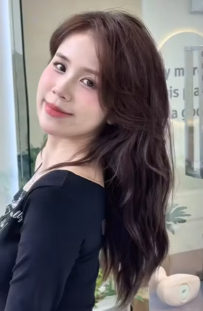 Cụ thể, dù vốn sở hữu nét duyên dáng, phong thái hoạt bát cùng gương mặt dễ thương, sở hữu lượng fan hùng hậu thế nhưng bản thân ChangMie luôn tự ti về ngoại hình của mình.