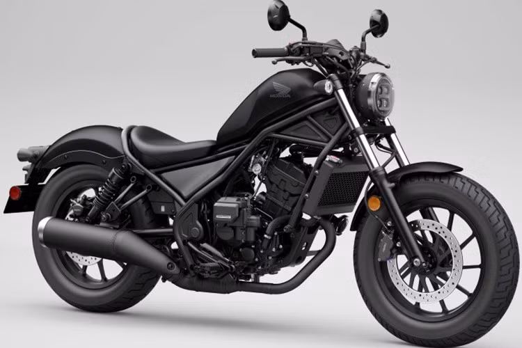 Với E-Clutch, người lái có thể sử dụng toàn bộ hộp số 6 cấp mà không cần dùng đến tay côn, mang lại trải nghiệm lái dễ dàng và tiện lợi hơn – đặc biệt phù hợp với người mới bắt đầu.