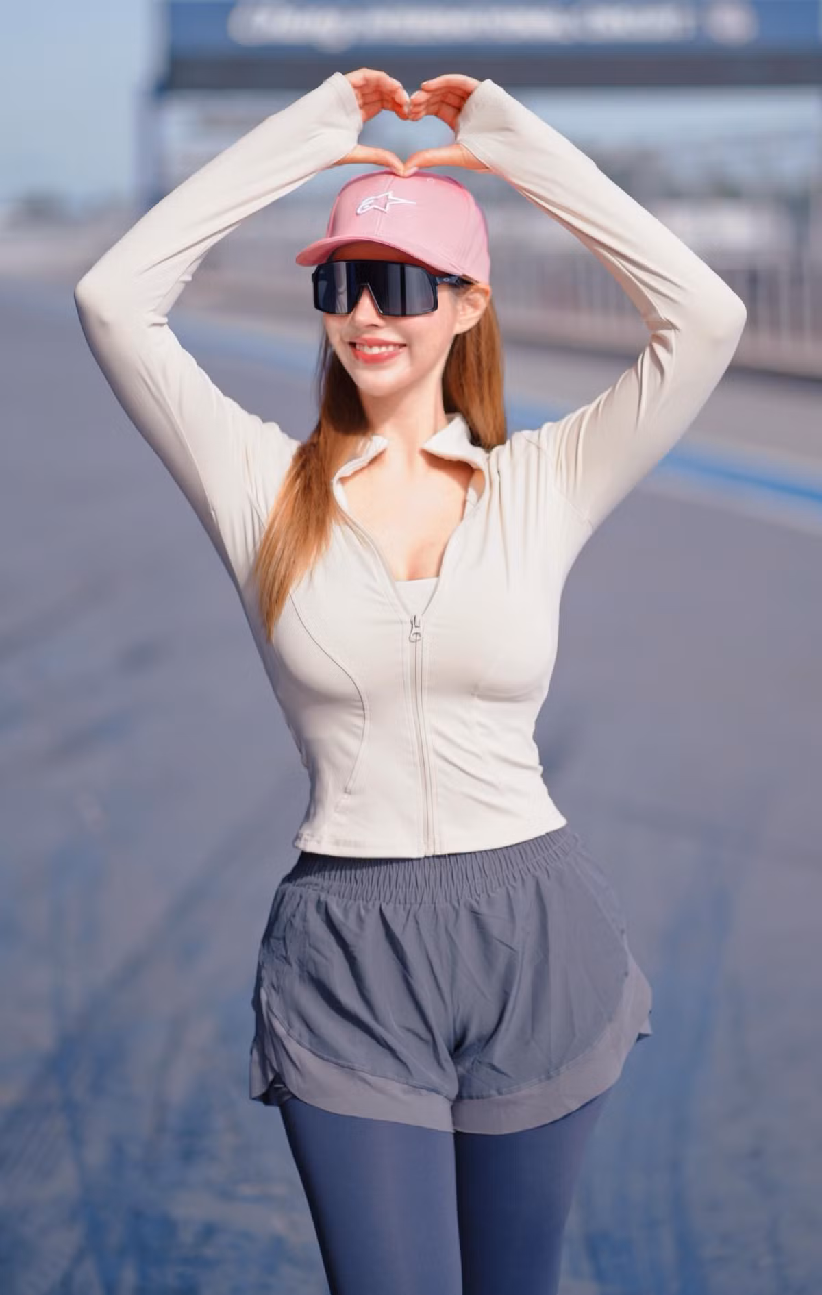 Tawinun trở thành gương mặt nổi bật trong cộng đồng biker khu vực Đông Nam Á. Cô không chỉ tạo cảm hứng cho nhiều cô gái dám theo đuổi đam mê tốc độ, mà còn khiến đông đảo anh em game thủ yêu xe, yêu thể thao mạo hiểm dành cho cô sự ngưỡng mộ đặc biệt.