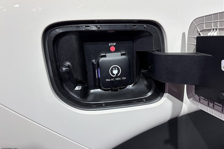 Theo hãng xe Hàn Quốc, Hyudnai Nexo là mẫu xe đầu tiên đạt chuẩn an toàn 5 sao trong chương trình thử nghiệm của Euro NCAP và giải thưởng Lựa chọn an toàn từ IIHS năm 2018. Ở thế hệ mới, Nexo hướng đến xếp hạng an toàn cao nhất.